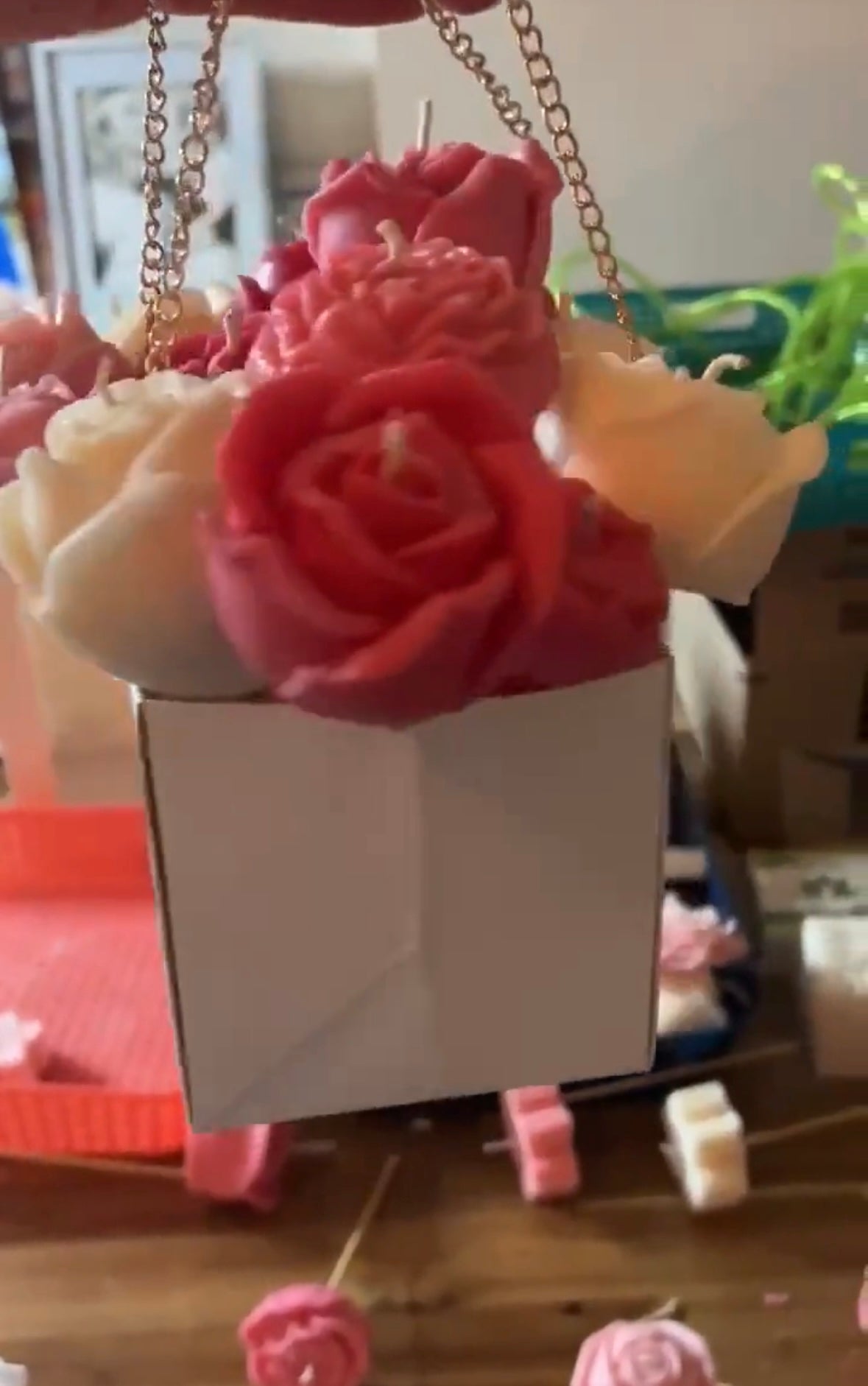 Petals of Love – Handbag Candle Bouquet