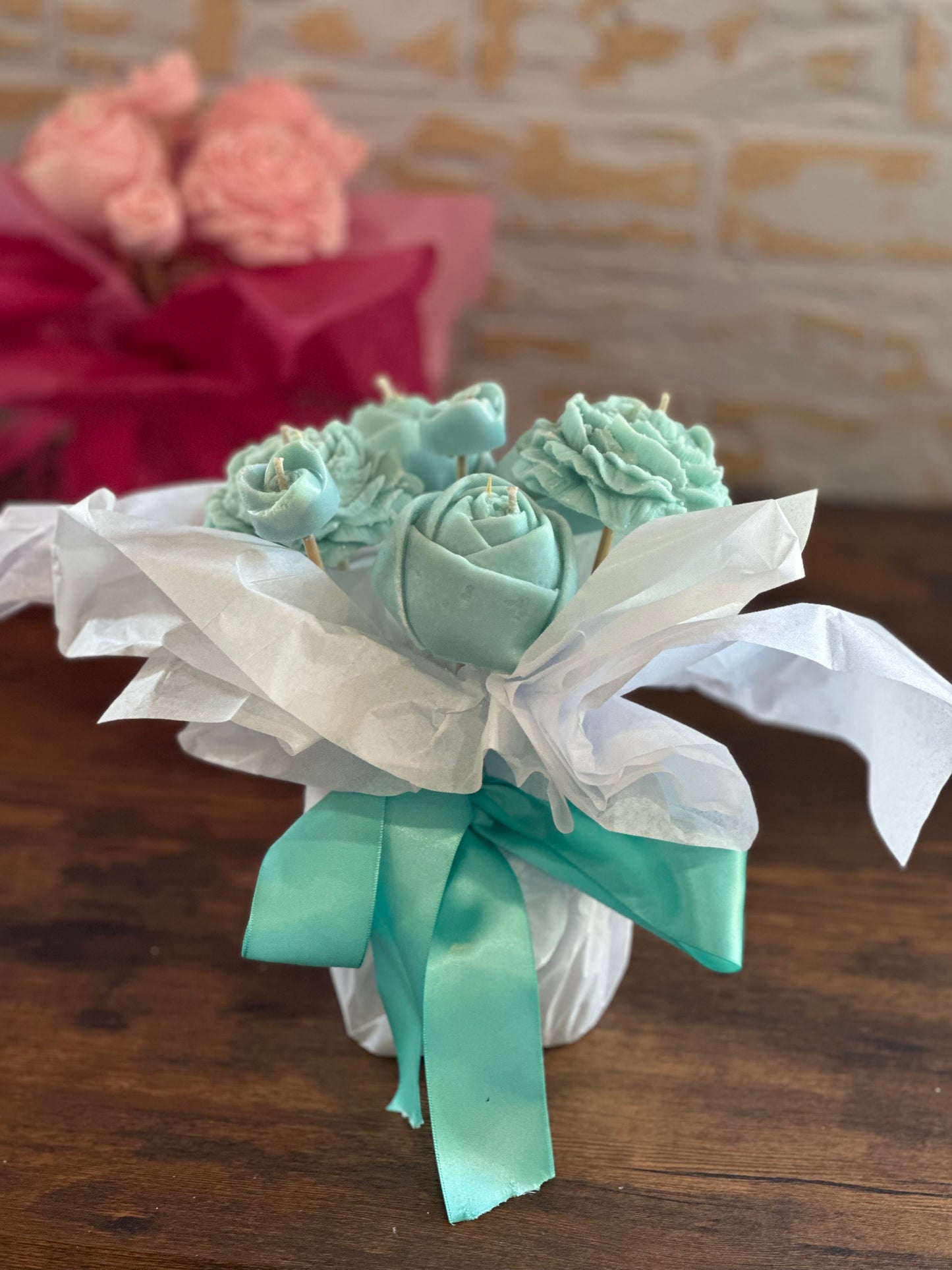 Petals of Love – Handbag Candle Bouquet
